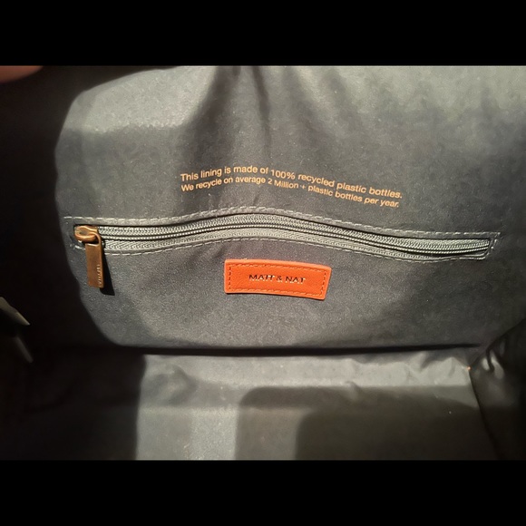 Matt & nat tote - Picture 5 of 7